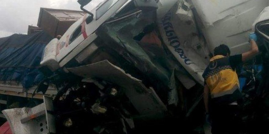 Afyonkarahisar’da trafik kazası: 3 ölü
