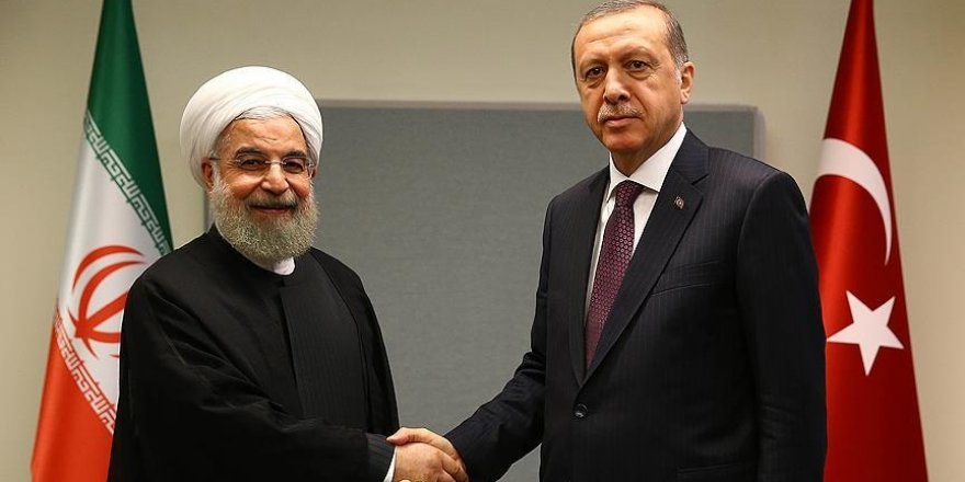 Erdoğan İran Cumhurbaşkanı Ruhani ile görüştü