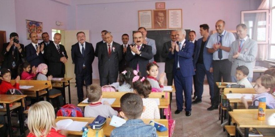 70 yaşında liseyi bitirdi, hedefini mimarlık olarak belirledi