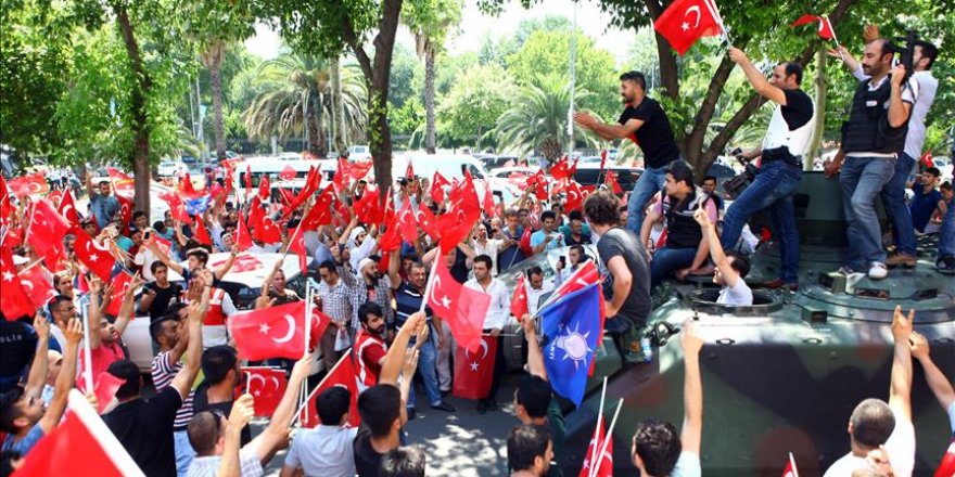 KADEM'den "15 Temmuz Darbe Girişimi" paneli