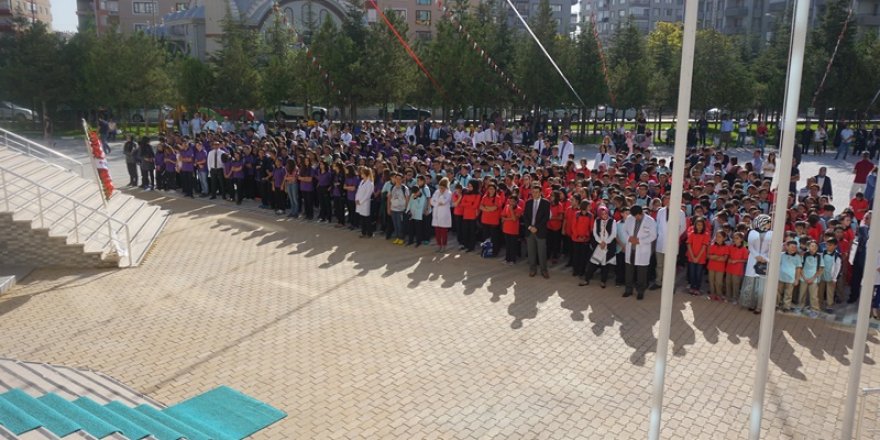 Türmak Okullarında demokrasi zaferi coşkuyla kutlandı