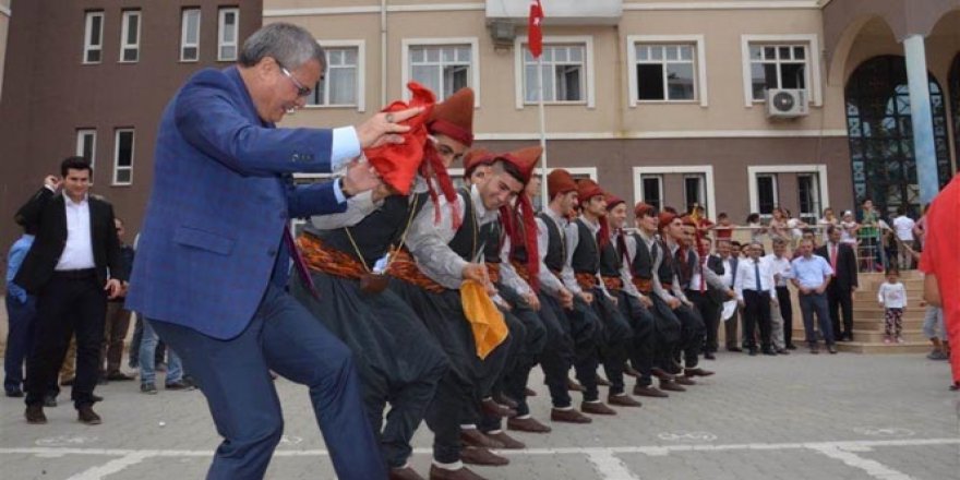 Vali ’halay başı’ oldu