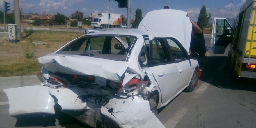 Konya'da trafik kazası: 2 yaralı