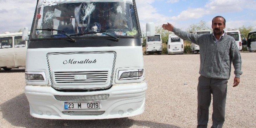 Elazığ’da minibüse saldırı
