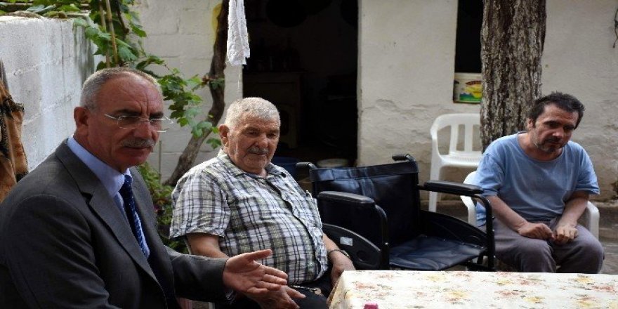 Başkan Kale, üç engelliyi daha sevindirdi