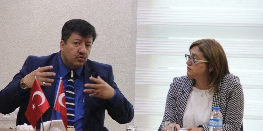 Şahin’den Semerkand Vakfı’na ziyaret