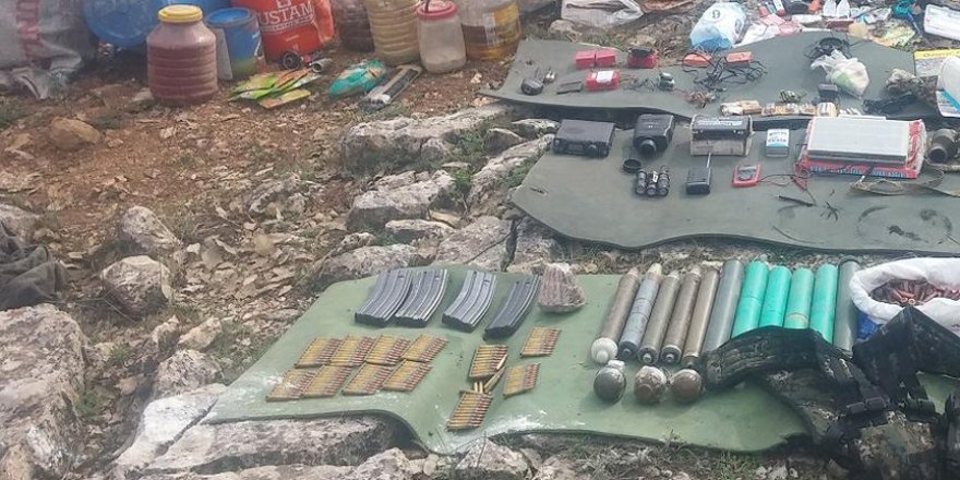 Siirt'te mühimmat ve yaşam malzemesi ele geçirildi