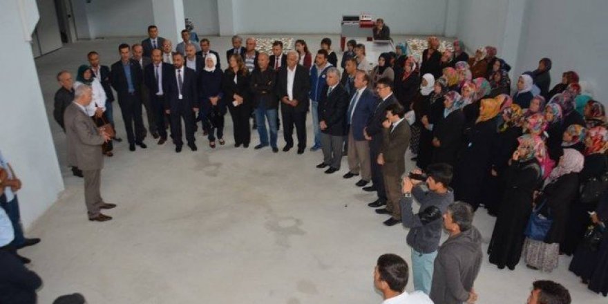 Orhaneli’ye meyve paketleme tesisi