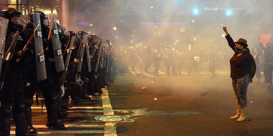 ABD'deki 'polis şiddeti' cep telefonu kamerasında