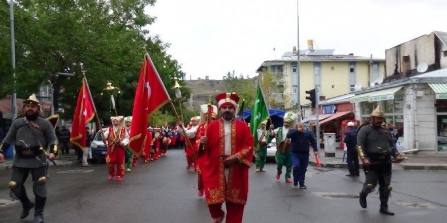 KARPAT’ın kortej yürüşüne ilgi olmadı