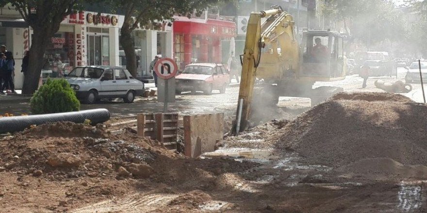 Doğalgaz borusu patladı kısa süreli panik yaşandı