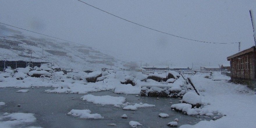 Rize’de yılın ilk karı