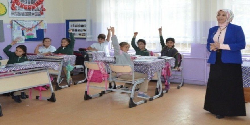 İl Milli Eğitim Müdürü Durmuş’un okul ziyaretleri devam ediyor