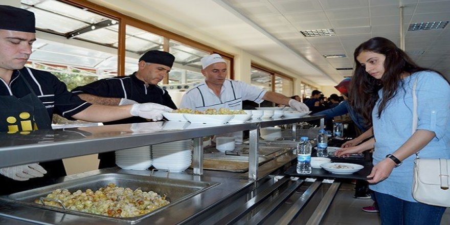 Rektör Yardımcısı Akpolat öğrenci yemekhanelerini gezdi