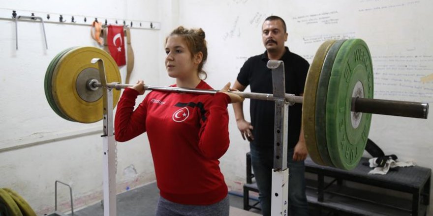 Çocukluk hevesi Avrupa şampiyonu yaptı