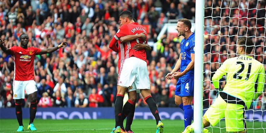 Manchester United, Leicester City'yi 4 golle geçti