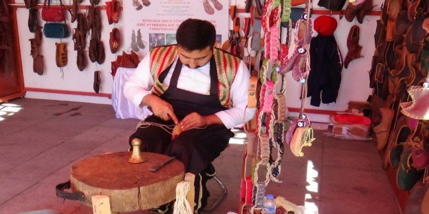 850 yıllık Osmanlı Çarıkları en çok film çekimlerinde tercih ediliyor