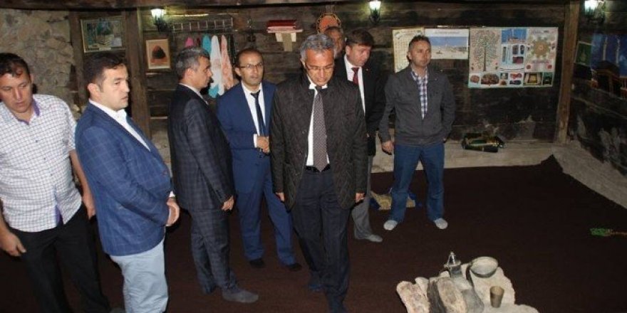 Sarı Halife mezarı başında anıldı