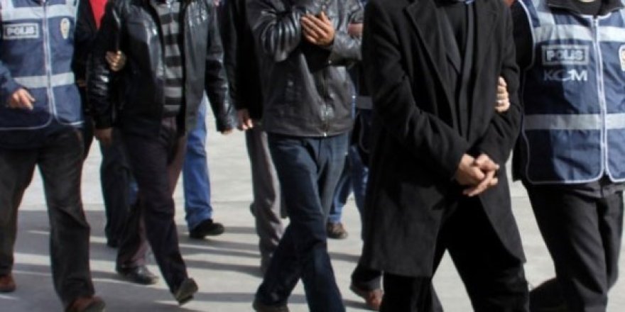 FETÖ’den gözaltına alınan akademisyenler adliyeye sevk edildi
