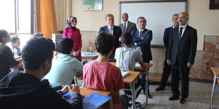 Milletvekili Kavuncu’dan okullara ziyaret