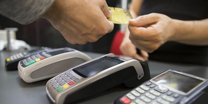 İran'da kredi kartlı dönem başladı