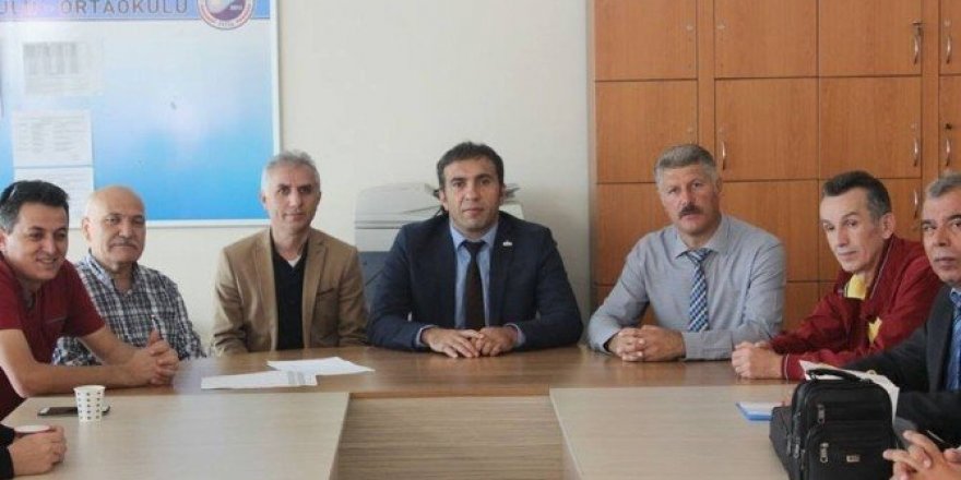 Müdürden okullara ziyaret