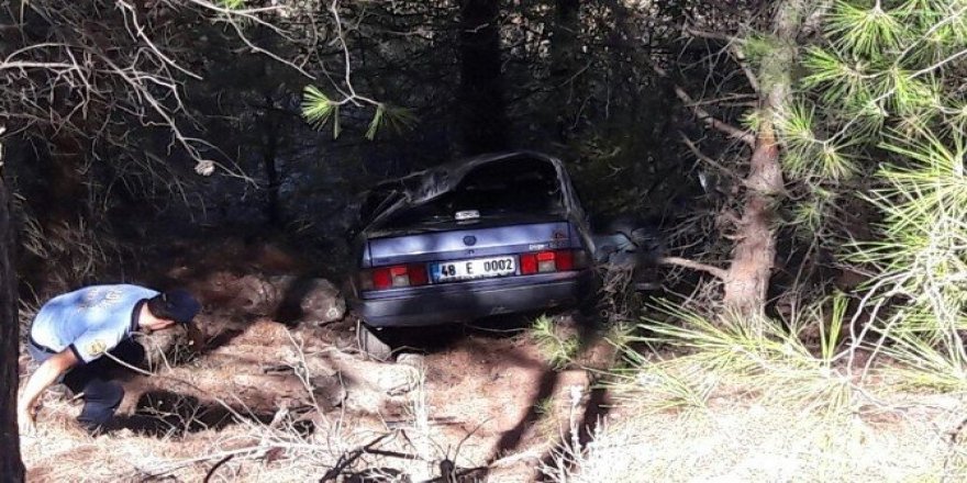 Köyceğiz’de otomobil şarampole devrildi; 4 yaralı