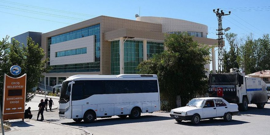 Van'da patlayıcı yüklü kamyon bulundu