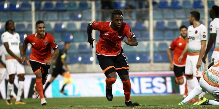 Adanaspor ilk galibiyetini aldı