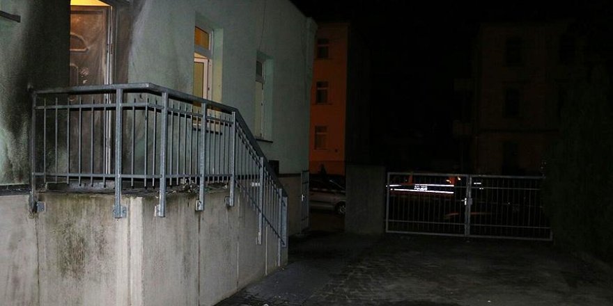 Almanya'da camiye saldırı düzenlendi