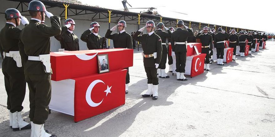 Şehitlerimizi uğurluyoruz