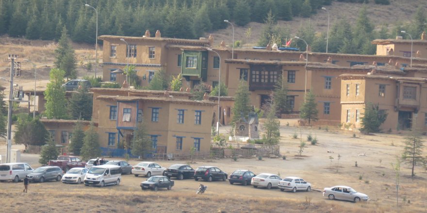 "Sonsuz Şükran Köyü" ilgi görüyor
