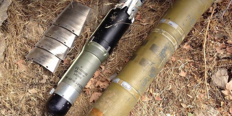 Hakkari'de füze lançeri ve doçka namlusu ele geçirildi