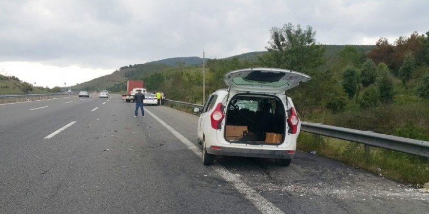 Düzce TEM Otoyolu’nda kaza: 1 yaralı