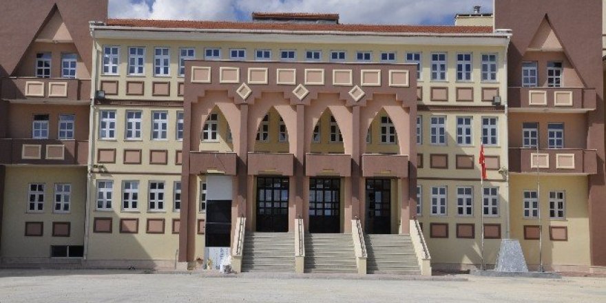 TOKİ İlkokulu öğrencilerini bekliyor