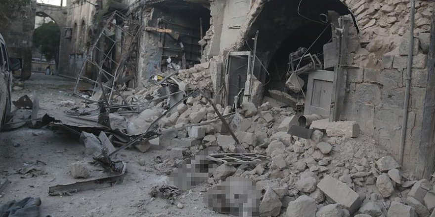 Halep'te fırında ekmek bekleyenleri vurdular
