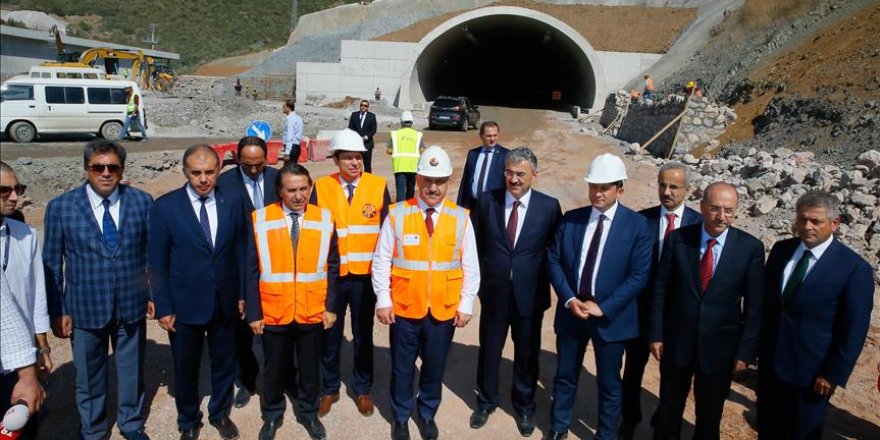 Ulaştırma Bakanından raylı sistem açıklaması
