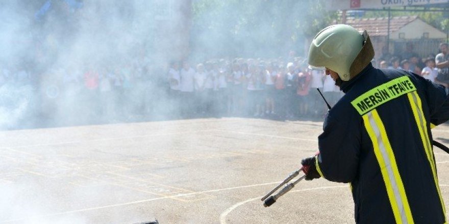 Mersin itfaiyesinden öğrencilere yangın tatbikatı