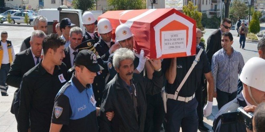 Aksaraylı şehidin cenazesi dede evine getirildi