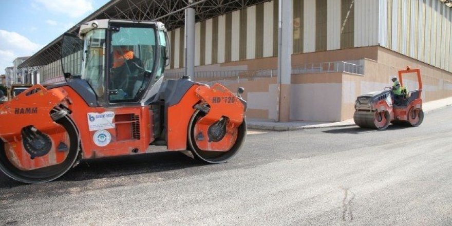 Emek Kapalı Pazar çevresinde asfalt çalışmaları