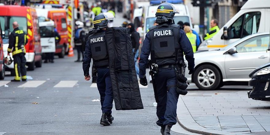 Paris’te terör alarmı