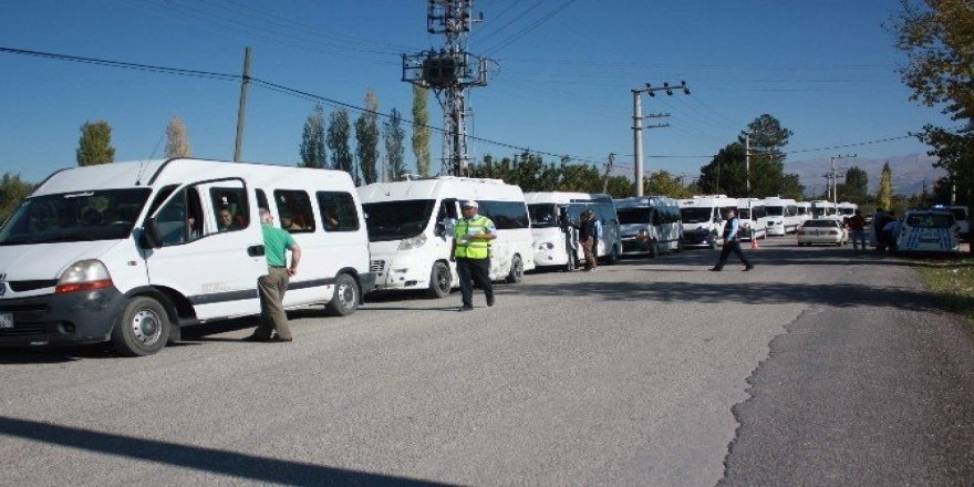 Ereğli’de servis minibüsleri denetlendi