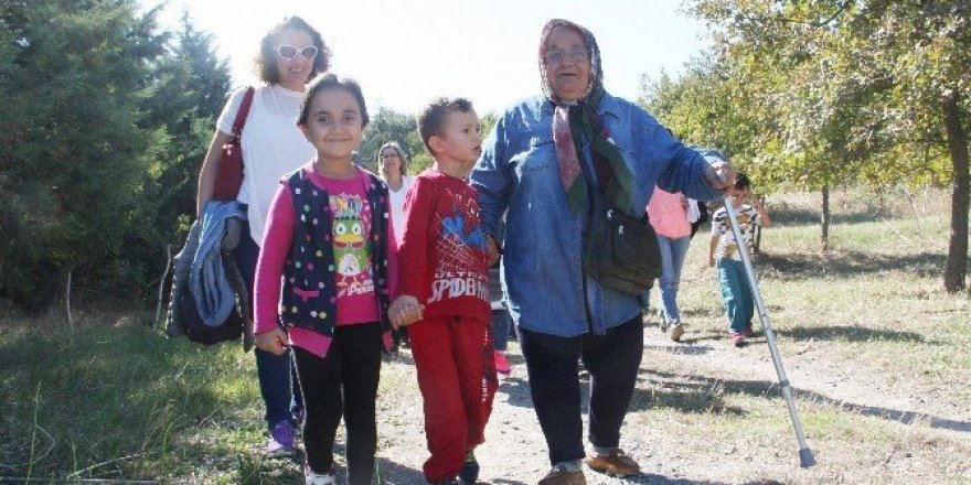 Darülaceze sakinleri çocuklarla buluştu