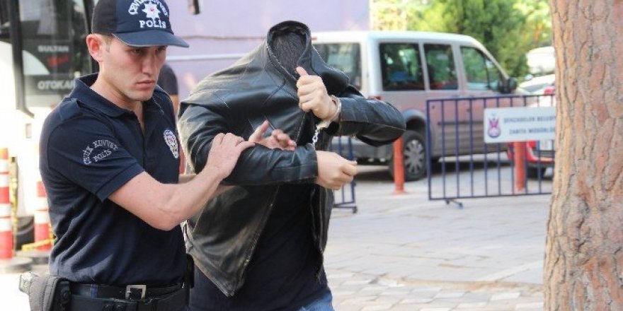Manisa’da 11 FETÖ zanlısı sağlık kontrolünden geçirildi
