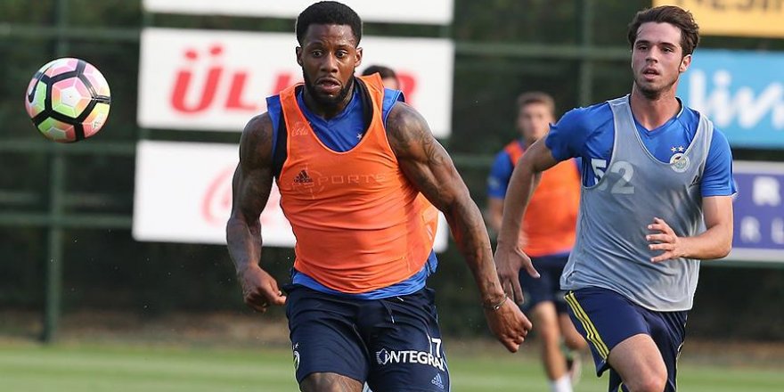 Fenerbahçe'de Lens ve Van der Wiel kadroda yok