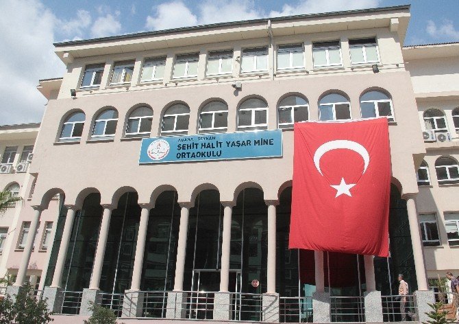 FETÖ’nün okullarına 15 Temmuz şehitlerinin ismi verildi