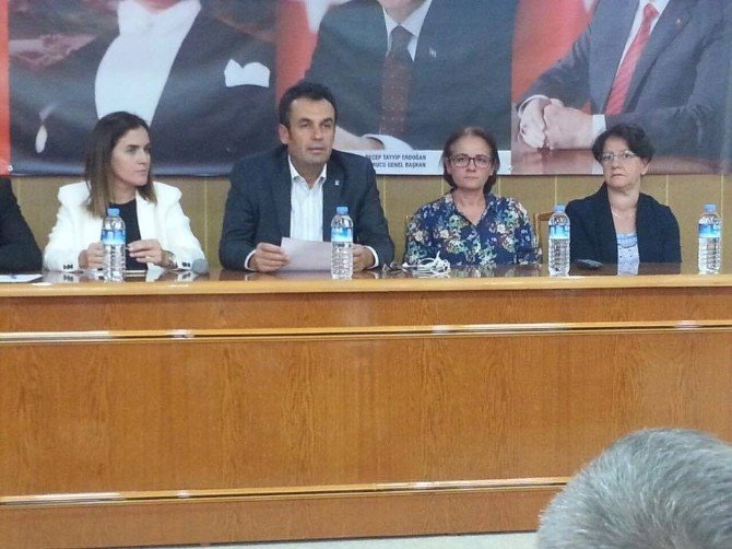 AK Parti İzmir’de danışma meclisleri tamam