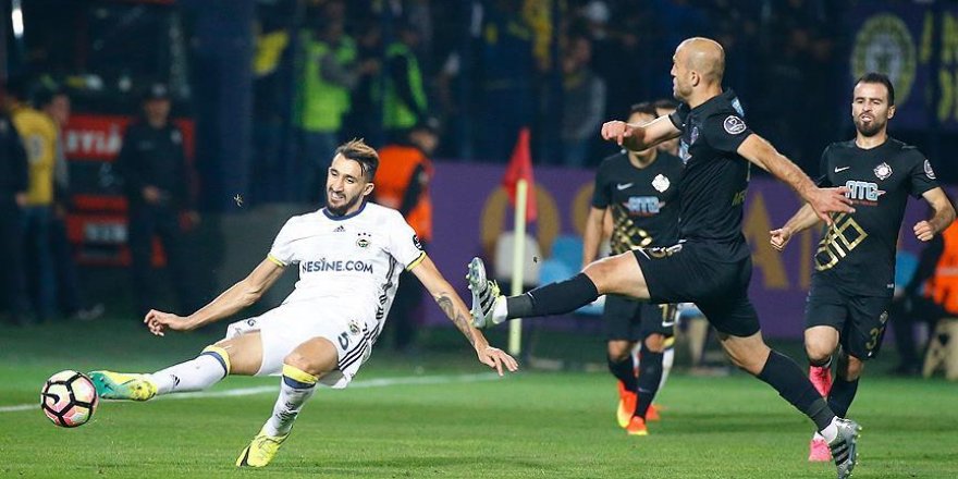 Osmanlıspor ile Fenerbahçe berabere kaldı
