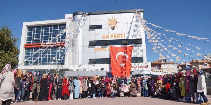 AK Gençlik’ten bayanlara yönelik “Diriliş Muştusu Kampı”