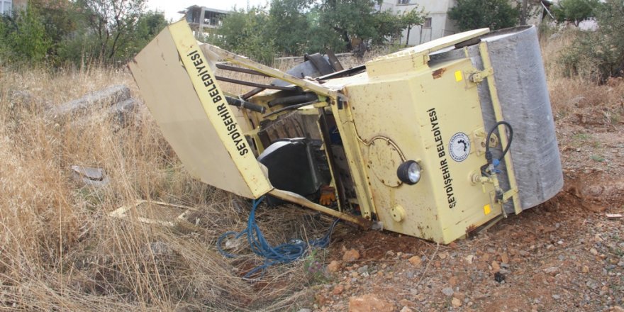 Konya'da iş makinesi devrildi: 1 yaralı